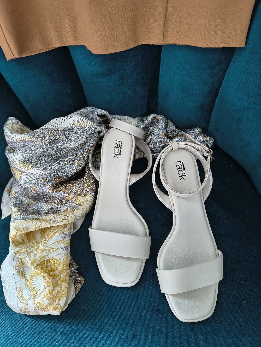 Nordstrom Rack Pebble Sandal (FTW-004)